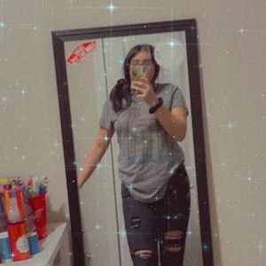 Meet your Posher, Noelia